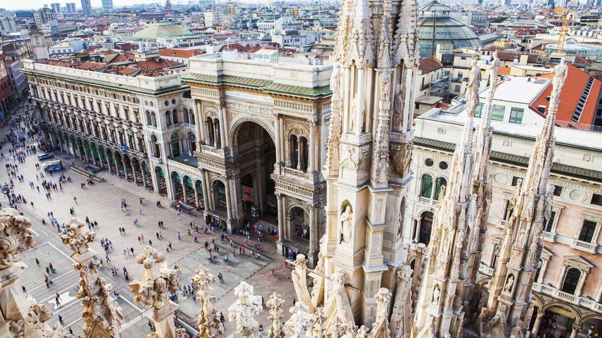 "Fly to Milano" per le festività fra cultura e shopping: gratis la terza notte in albergo