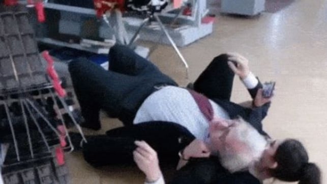 Sgarbi: "Macché alcol. Ero eccitato per i libri venduti a 1,90 euro"