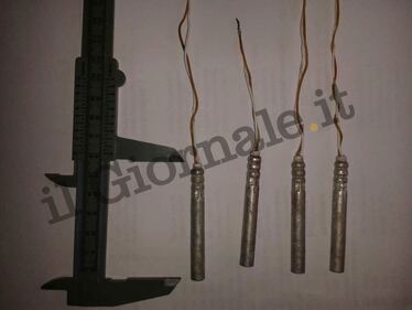 Ecco le bombe artigianali trovate dagli artificieri in Italia 17