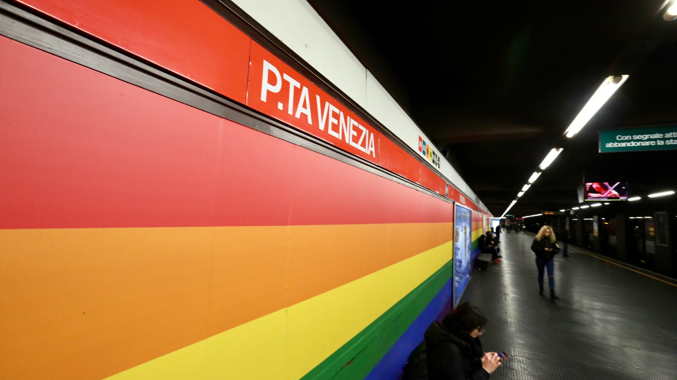 Torna la pubblicità arcobaleno Il Comune perde 100mila euro