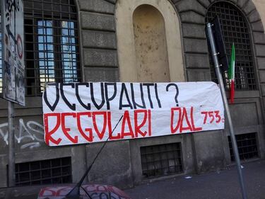 La protesta dell'estrema destra al fianco dei senza casa italiani 7