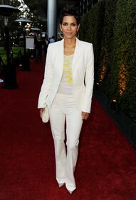 Halle Berry, foto bollenti in lingerie 34