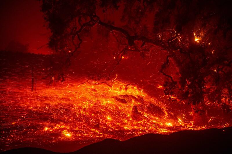 Inferno di fuoco in California 10