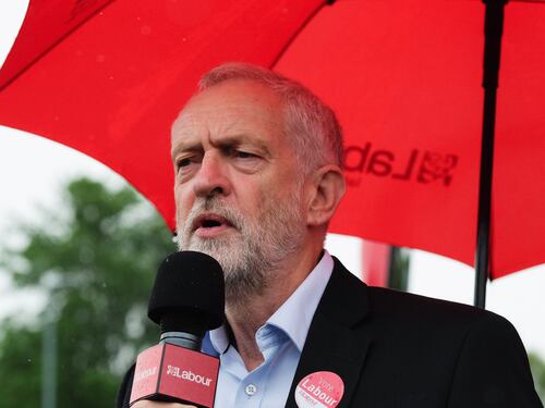 Londra, l'attentato infiamma la campagna elettorale. Corbyn: "May si dimetta"