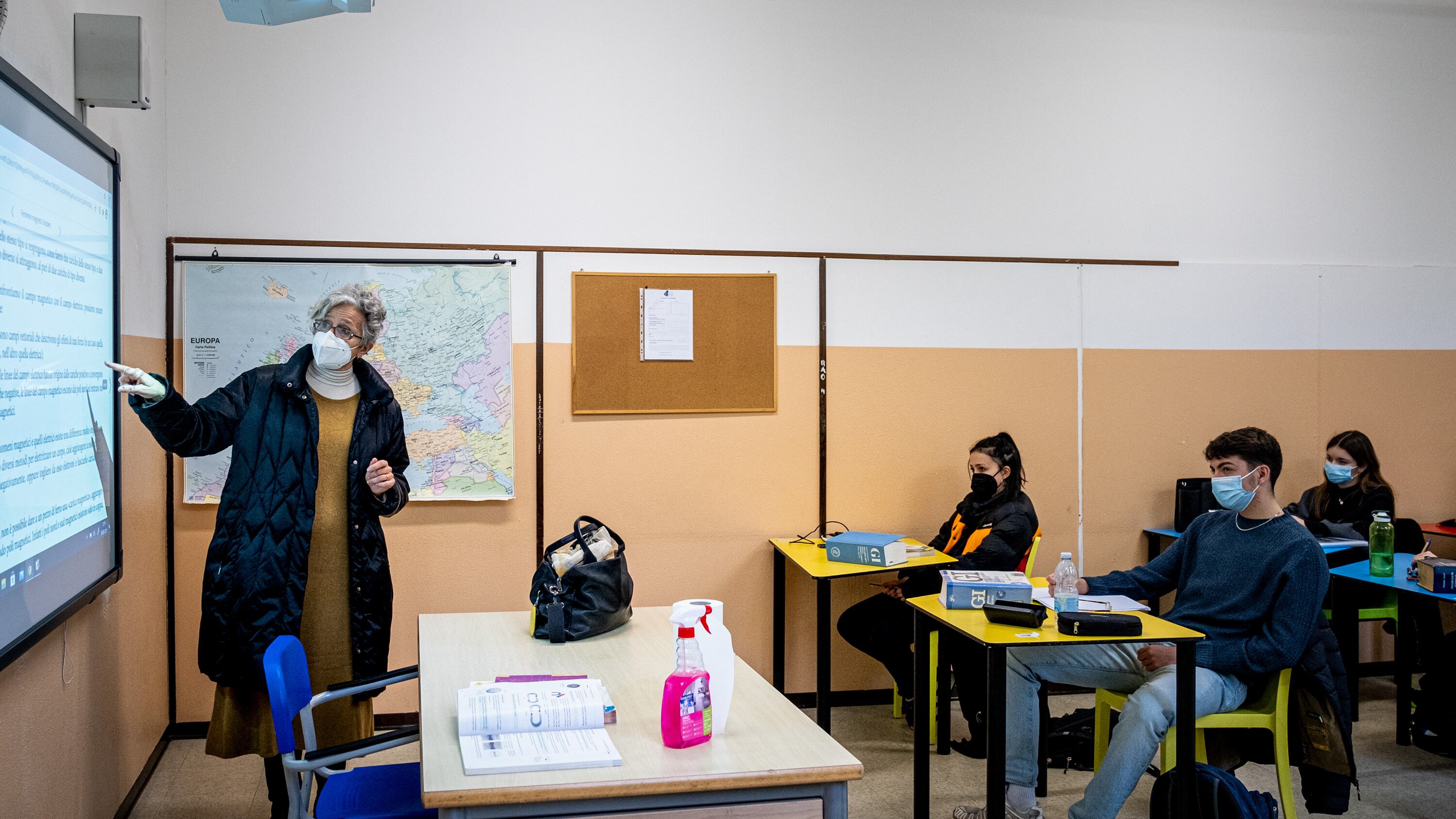 Genitori senza mascherina? I figli vengono esclusi dall'asilo