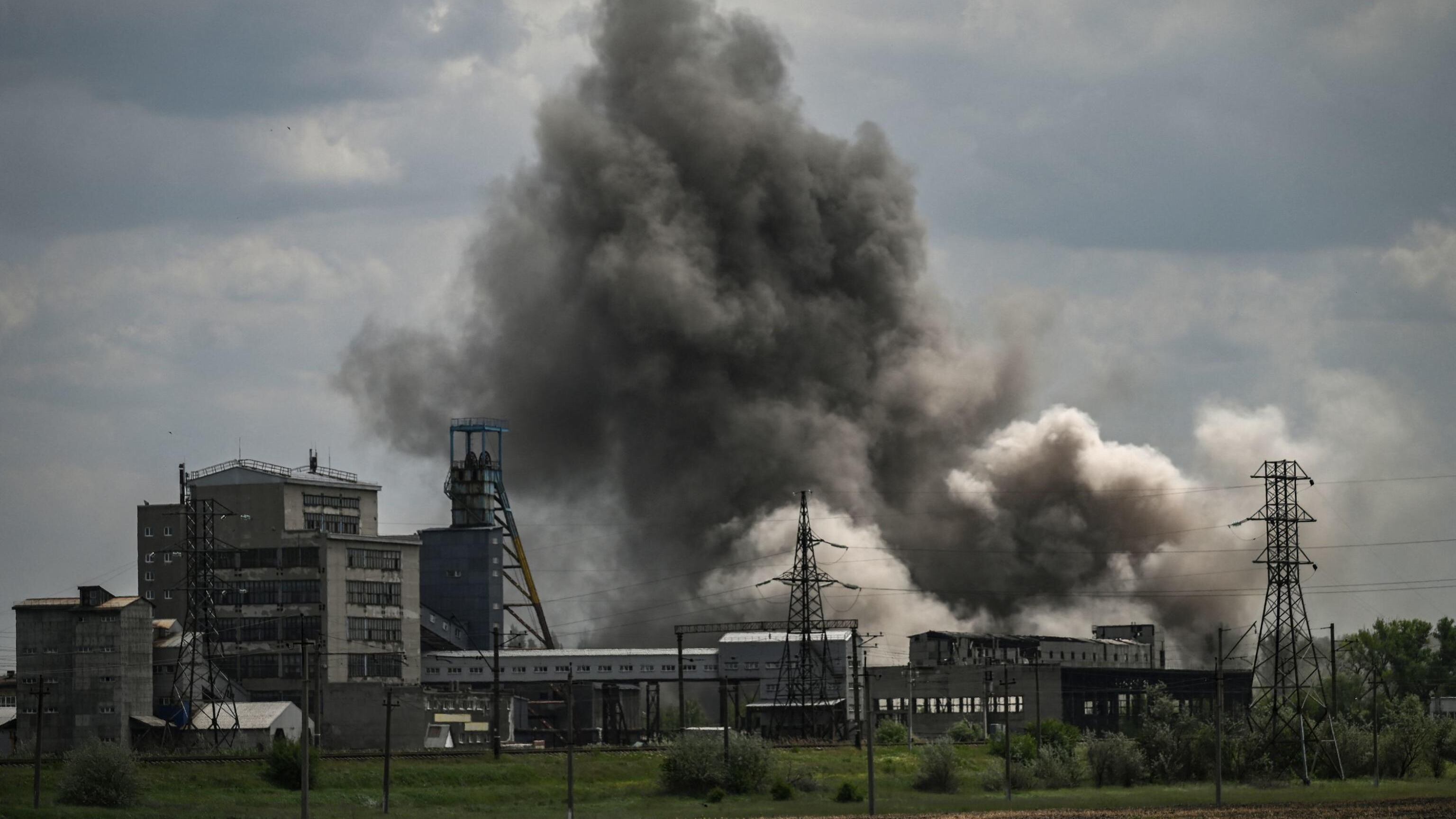 L'allarme di Kiev: "Finite le munizioni, dipendiamo dalle armi dell'Occidente"