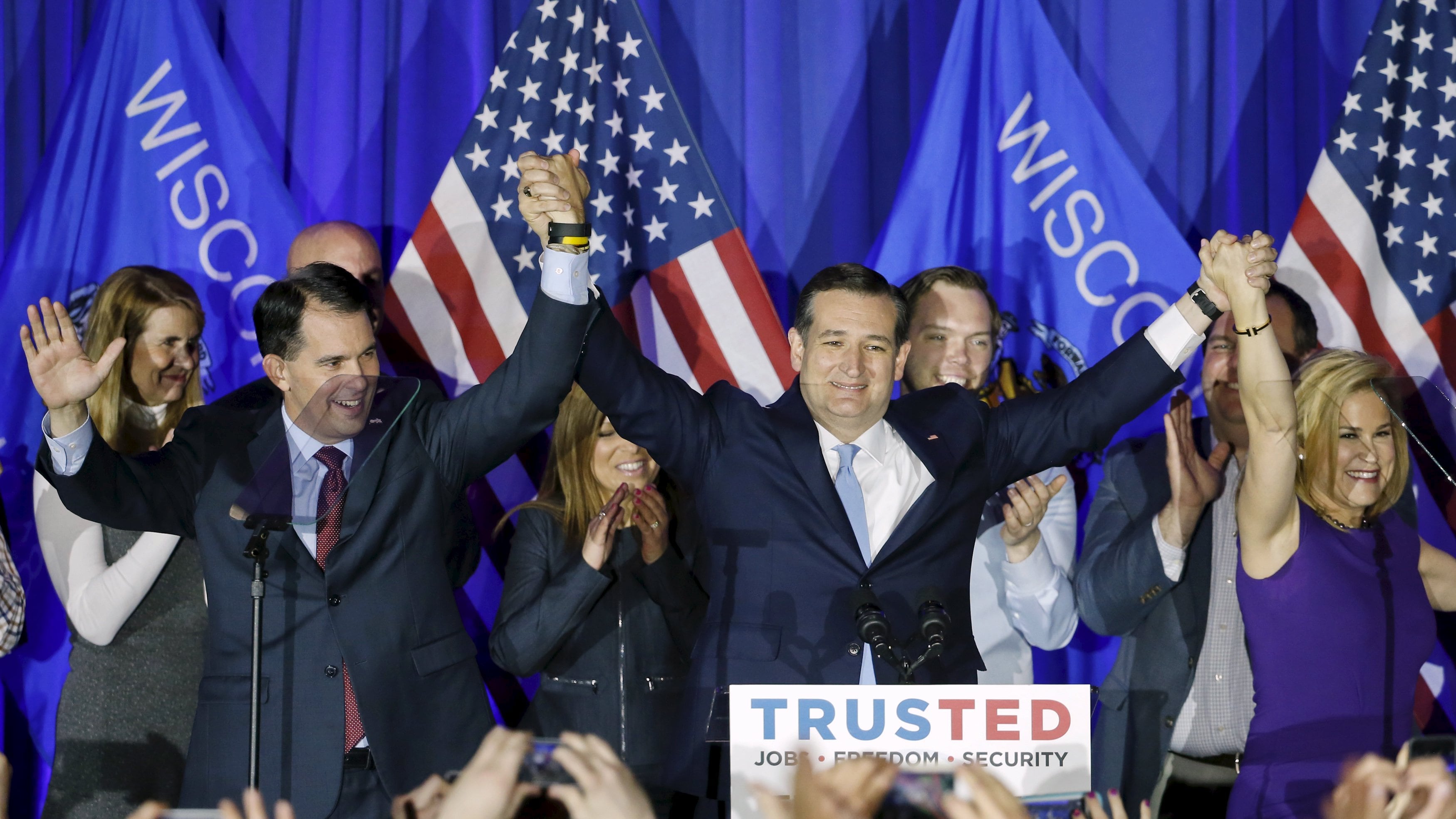Sondaggio, primo sorpasso di Cruz su Trump