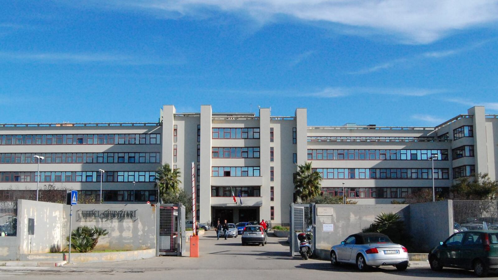 Palagiustizia di Bari, l'Inail contro il Ministero della Giustizia