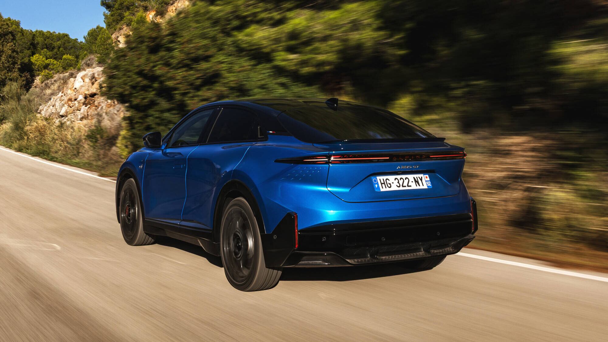 Alpine A390 GT, la tradizionale sportività c’è ancora ma offre anche di più: primo contatto
