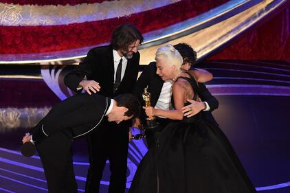  Oscar 2019, l'eleganza di Lady Gaga 5