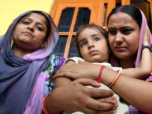 Le famiglie dei lavoratori indiani bloccati in Iraq