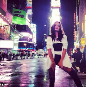 Brenda Asnicar sexy su Instagram 24