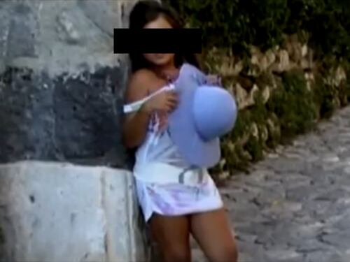 Quando la prima comunione ti "trasforma" in una velina. Ma è davvero solo un gioco?