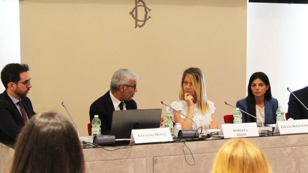 "Fare di più o il Paese non avrà futuro". Le politiche giovanili viste dagli under 35
