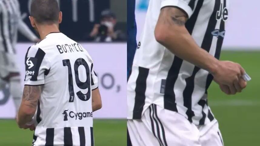 Il bigliettino di Allegri per Bonucci: "Non gliel'ho scritto io, giuro..."
