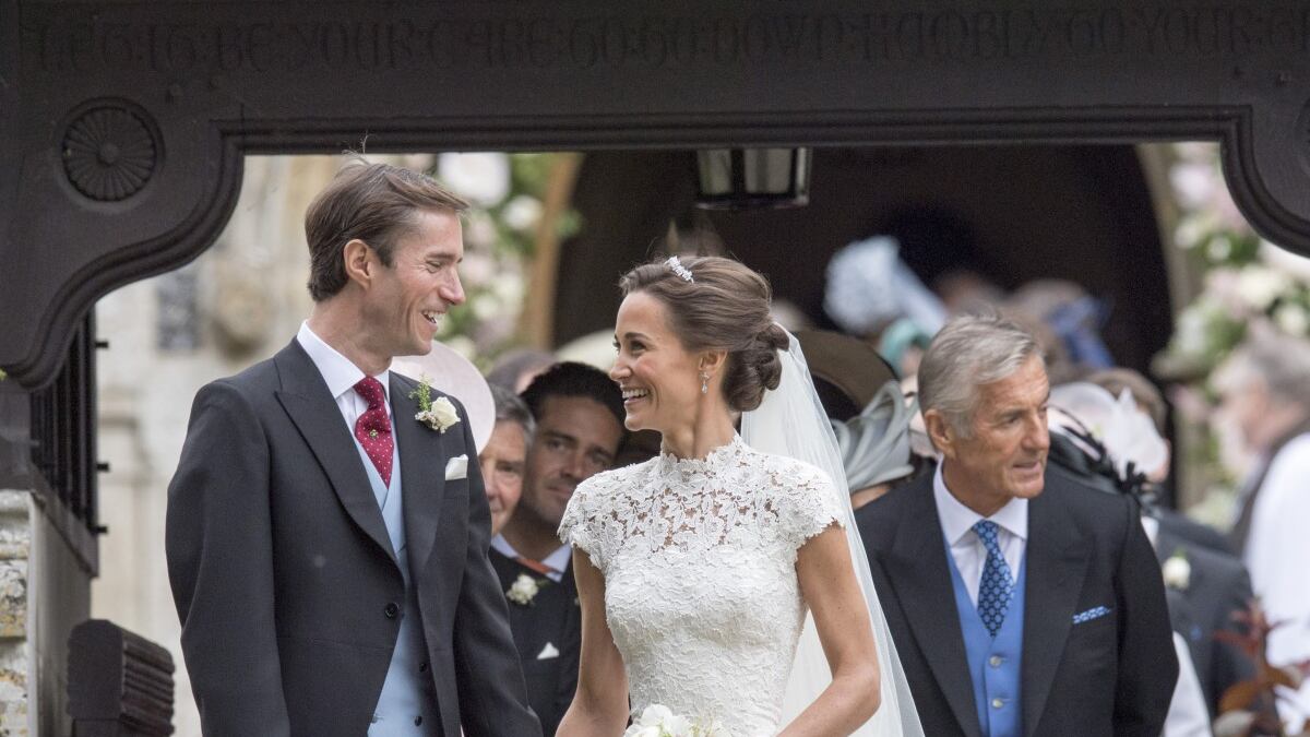 Pippa Middleton e James volano in Polinesia per la luna di miele