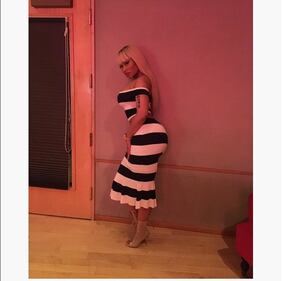 Nicki Minaj, ecco il look bondage in immagini 16