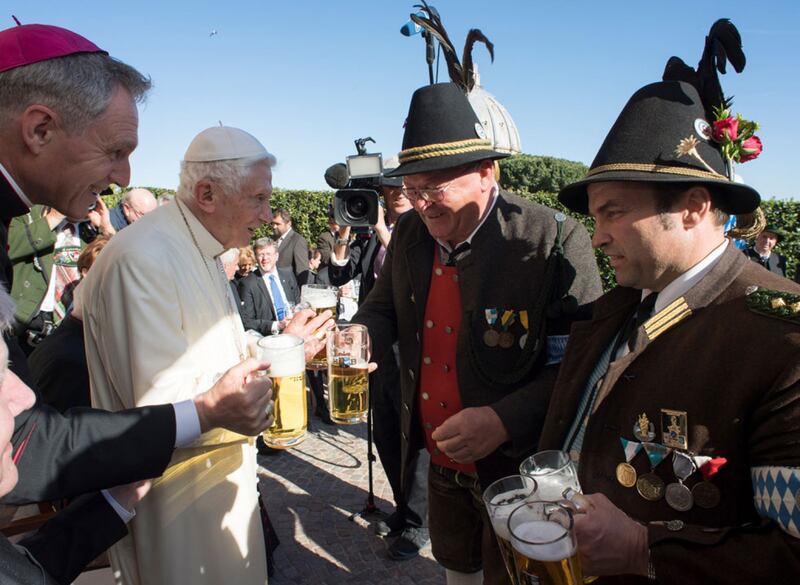 La festa dei 90 anni di Benedetto XVI 7