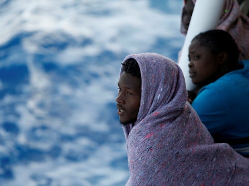 Sulla nave della Moas i volti della disperazione