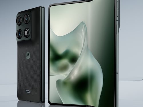 Al MWC Motorola lancia il suo pieghevole