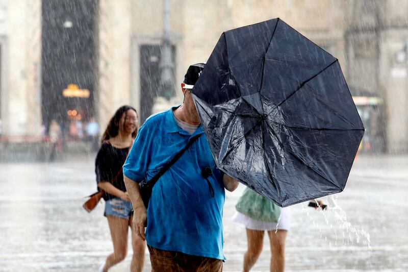 Milano, sulla città si abbatte un'altra bomba d'acqua 1