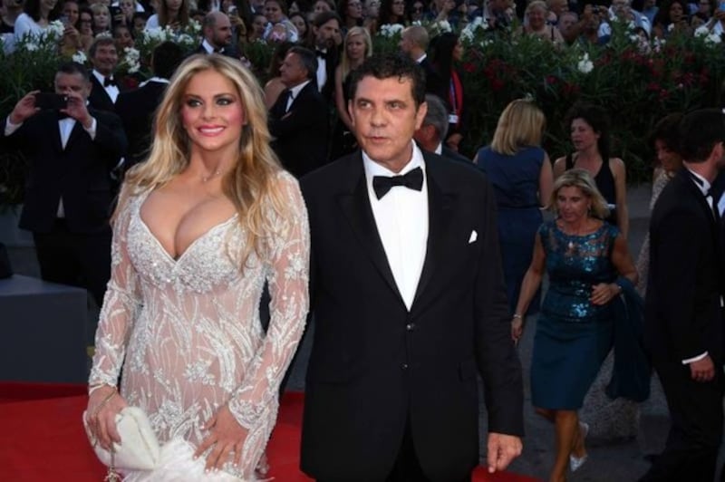 Francesca Cipriani vs Pamela Anderson, foto 18