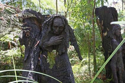 Una foresta magica tra sogno e realtà: l'opera di Bruno Torfs 10