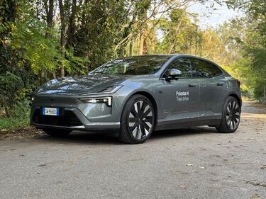 Polestar 4: guarda la gallery del nuovo crossover elettrico senza lunotto 2