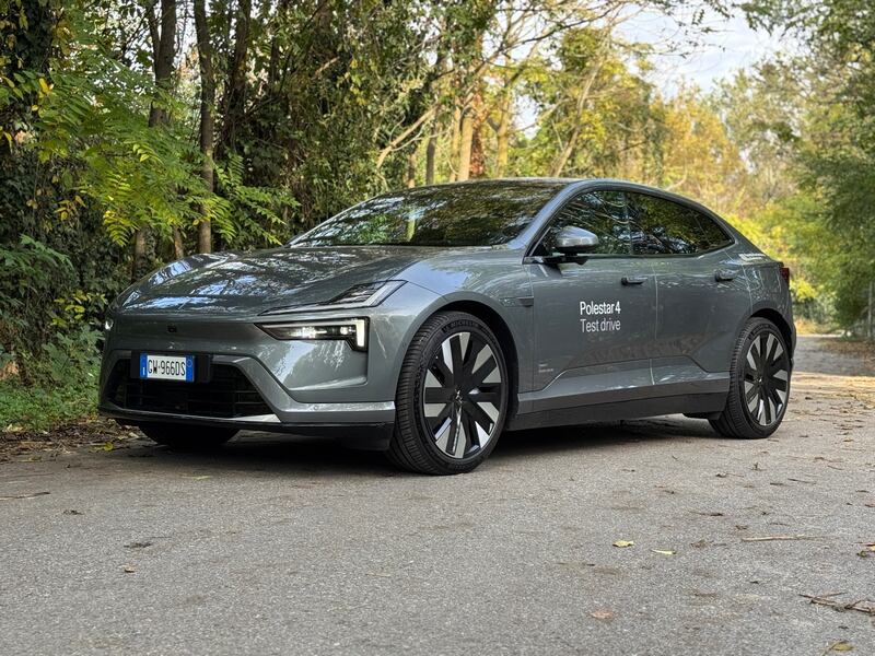 Polestar 4: guarda la gallery del nuovo crossover elettrico senza lunotto 2