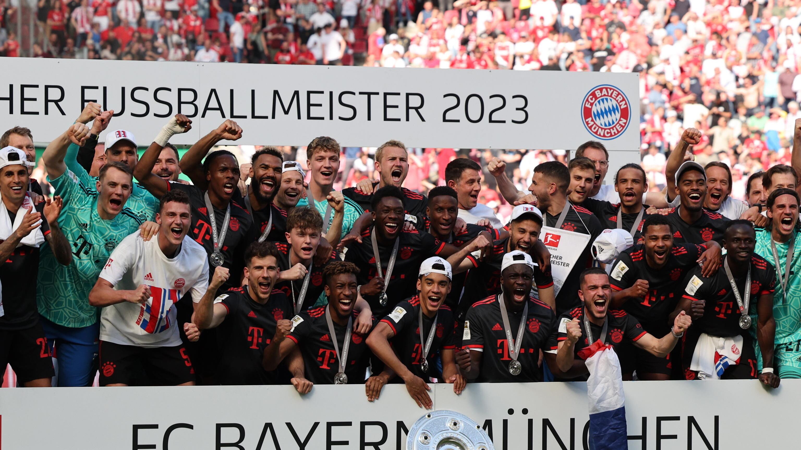 Bundesliga, follia Dortmund: il Bayern vince l'11° titolo consecutivo