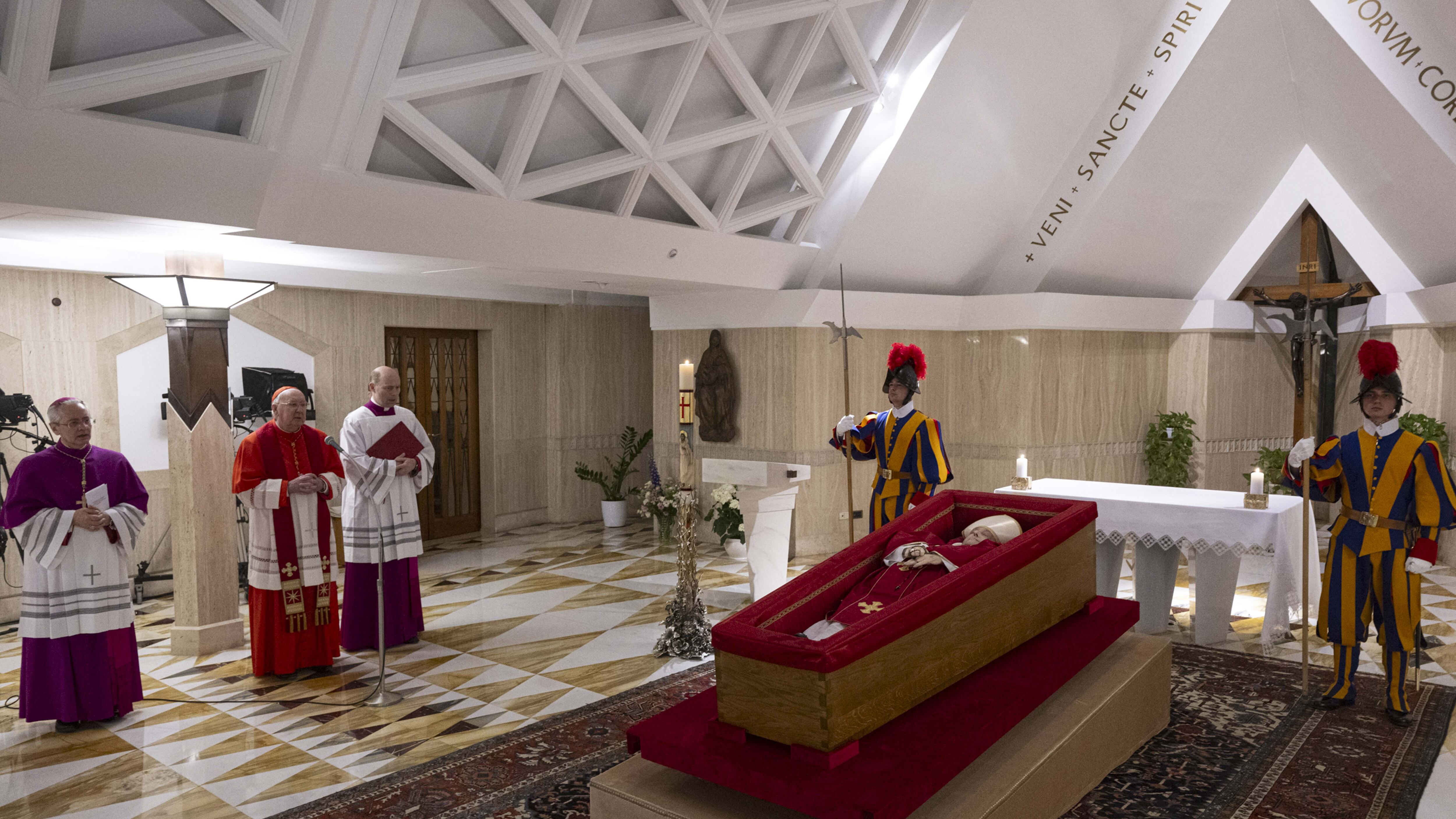 Come rendere omaggio a Papa Francesco: tutto quello da sapere