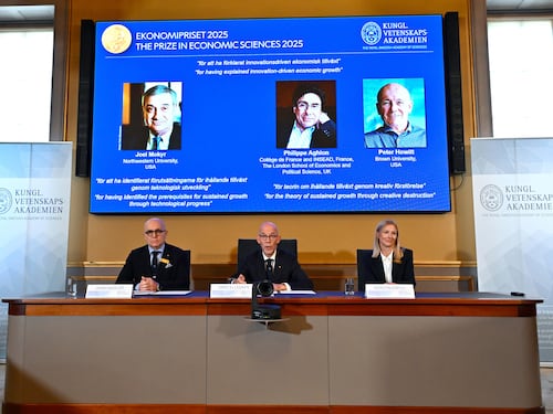 Economia, il premio Nobel va ai "guru" della crescita
