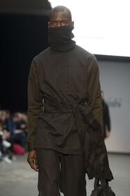 Sfilata choc a Londra: moda ispirata alla jihad 2