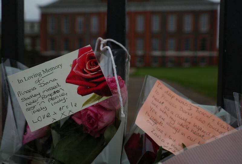 William e Harry al memoriale di Lady D 16