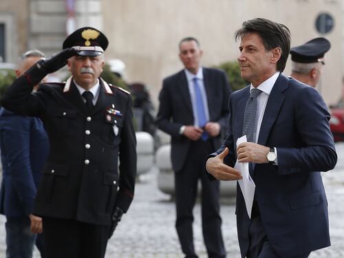 Lo spread sfonda quota 200. Conte incontra Visco a Bankitalia