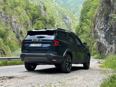 Dacia Bigster Hybrid: guarda la gallery del nuovo SUV ibrido full 19