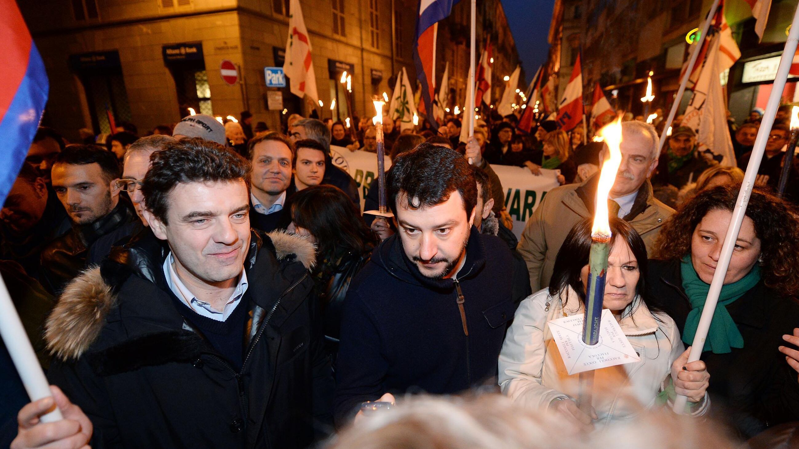 Lega in piazza a Torino: attacco alla democrazia
