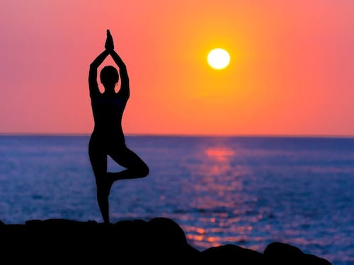 Il Guardian riapre il dibattito sul portare lo yoga alle Olimpiadi. Maestri divisi, polemiche, mentre io a questo punto chiedo le Olimpiadi del divano: sarei il campione del mondo