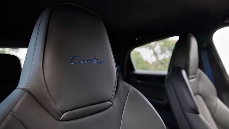 Porsche Cayenne Turbo E-Hybrid, guarda la gallery 10