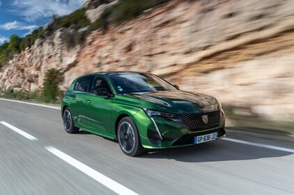 Peugeot e-308, guarda la gallery 12