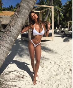 Cristina Buccino sexy in bikini, la vacanza è hot 5