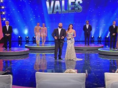 Tu si que vales, Belen si cambia d'abito: "Non pago io il vestito"