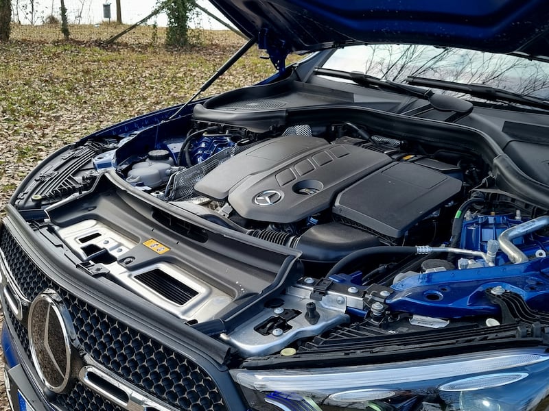 Mercedes-Benz GLC, guarda le foto 14