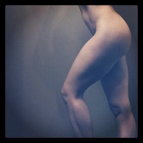 Adrianne Curry, lato B nudo su Twitter 6