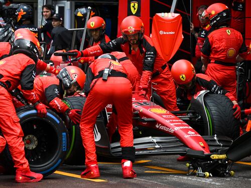 "Ma che c... fate!", l'ira di Leclerc con il box Ferrari