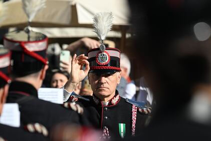 La Banda dell'Esercito a Piazza Farnese per la Festa delle Forze Armate  11