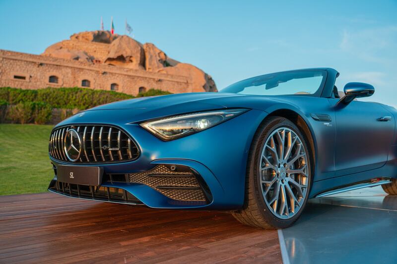 Mercedes AMG SL 43: guarda tutte le foto 1