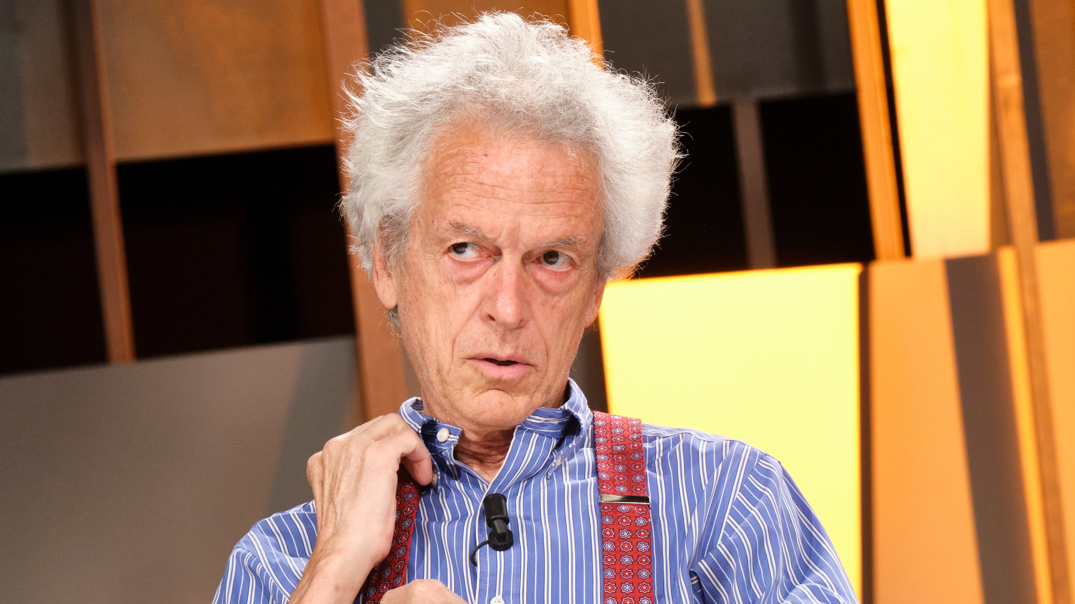 "Inginocchiarsi? Basta dire che è coraggio. Vi dico chi lo sostiene…"