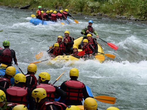 I giocatori della Roma si danno al rafting