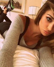 Belén Rodriguez e il selfie è sexy 21